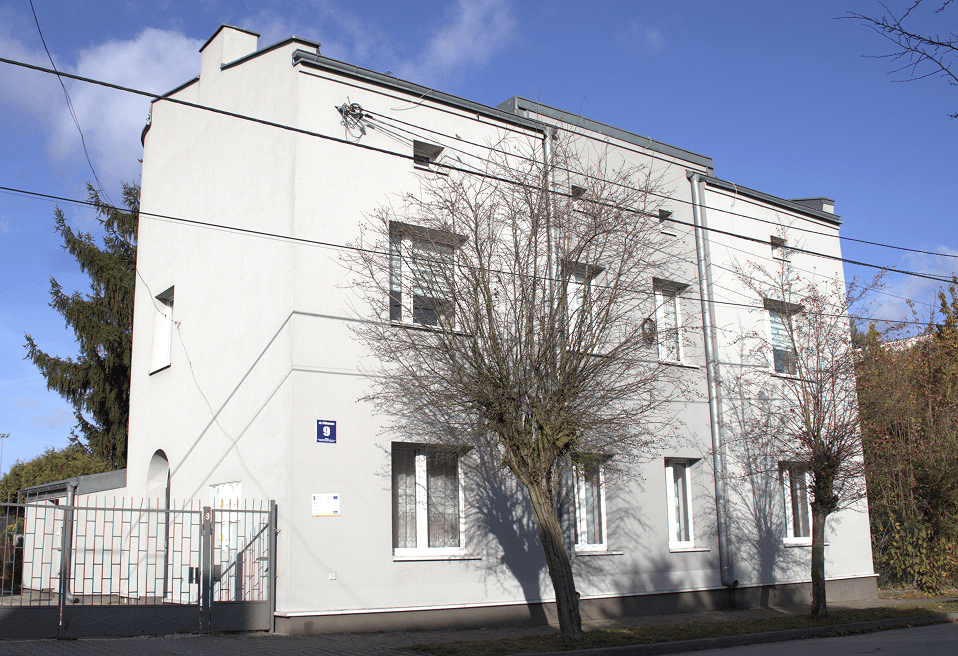 Budynek biurowy związany z działalnością spółki